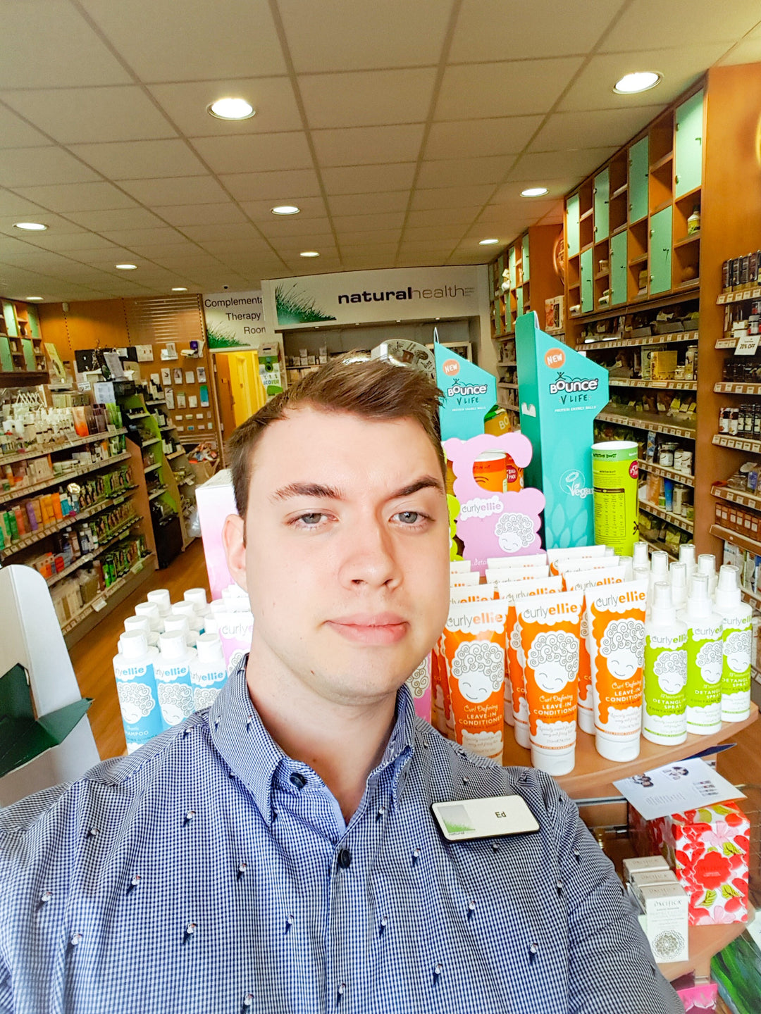 Welwyn Garden City welcomes CurlyEllie 